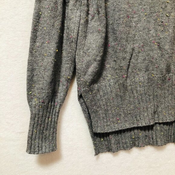 Old Navy Gray Long Sleeve V Neck Sweater Size Small - Picture 3 of 10
